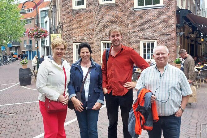 Private Tour of Delft + Visit to Pottery Museum & Factory - FAQ