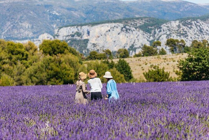 Private Tour of Gorges of Verdon and Fields of Lavender in Nice - FAQ