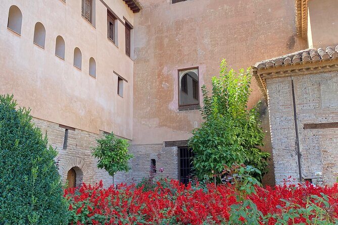 Private Tour of La Alhambra de Granada (includes tickets) - FAQs