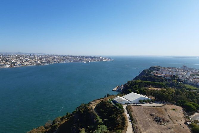 Private Tour of Lisbon - Lunch at Docas de Santo Amaro