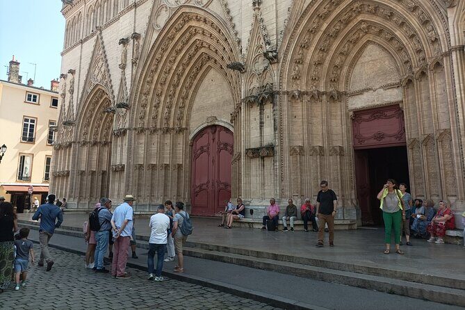 Private tour of old Lyon - 2 hours - Practical Details: What You Need to Know