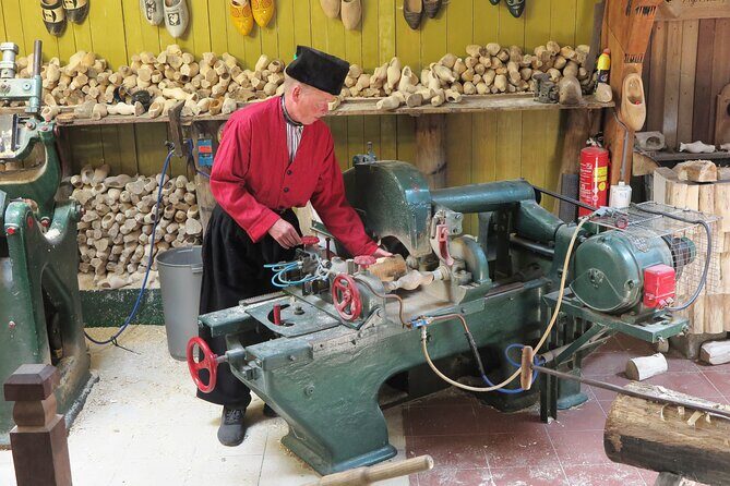 Private Tour of Simonehoeve Cheese Farm and Clog Factory - Authenticity and Value