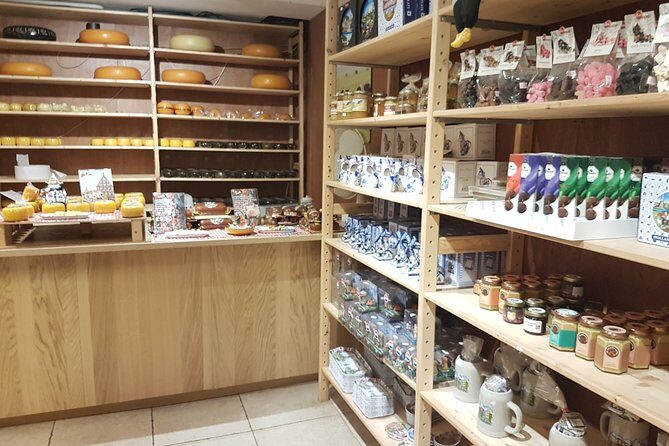 Private Tour of Simonehoeve Cheese Farm and Clog Factory - Who Should Consider This Tour?