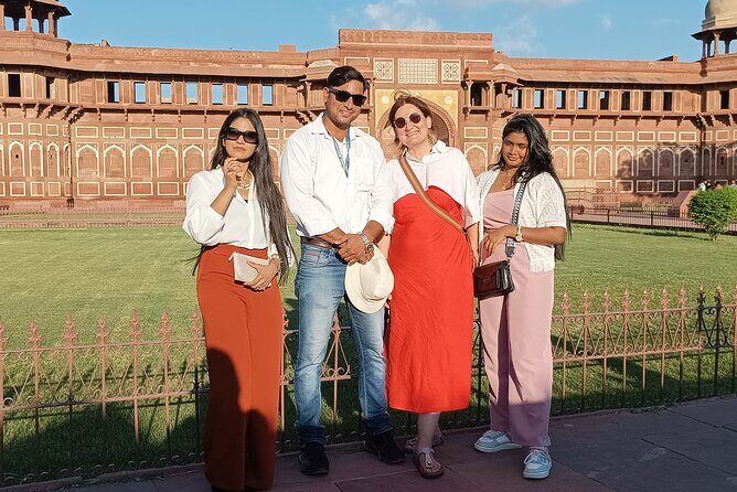 Private Tour Of Tajmahal From Pune Including, Car, Entrances,Meal - Visiting the Taj Mahal: The Heart of the Tour