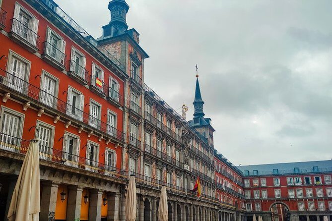 Private tour of the best of Madrid - Sightseeing, Food & Culture with a local - An In-Depth Look at the Tour Itinerary