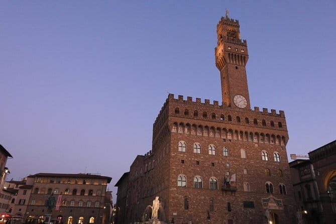 Private Tour of the Dark Heart of Florence at Sunset - A Closer Look at the Tour Itinerary