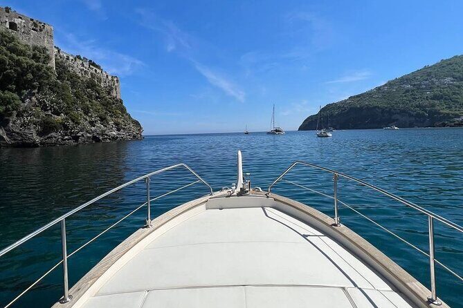 Private tour of the island of Ischia and/or Procida on Gozzo Apreamare - The Itinerary in Detail