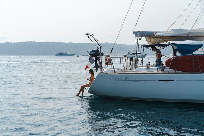 Private tour on a sailboat with apéritif at sunset on Antibes - What’s Not Included?