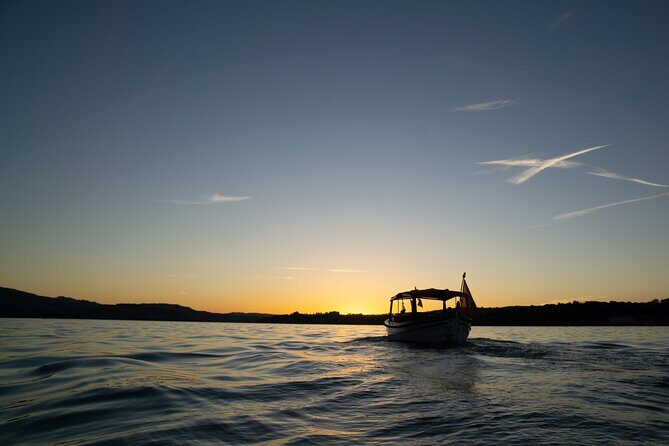 Private tour on Lake Lucerne from Weggis - An In-Depth Look at the Lake Lucerne Private Boat Tour