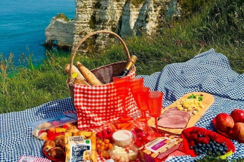 Private Tour Paris: Étretat Cliffs & Monets Gardens + Gift - Key Points