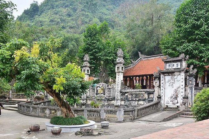 Private tour Perfume pagoda from Hanoi - FAQ