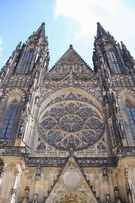 Private Tour - Prague Castle, Cathedral & Strahov Monastery - Key Points