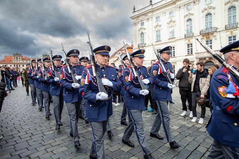 Private Tour - Prague Castle, Cathedral & Strahov Monastery - FAQ