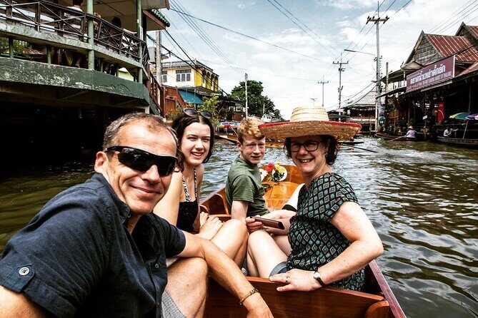 Private tour : Railway & Floating Market and the Bridge over river Kwae - FAQ