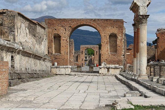 Private Tour Rome to Pompeii in private vehicle or fast train - Authentic Experiences and Insider Tips
