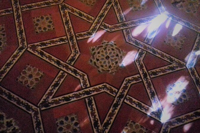 Private tour Royal Palace+Cathedral - The Experience of a Private Guide