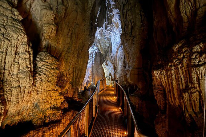Private Tour: Ruakuri Cave, Waitomo Glowworm & Hobbiton Movie Set - Frequently Asked Questions