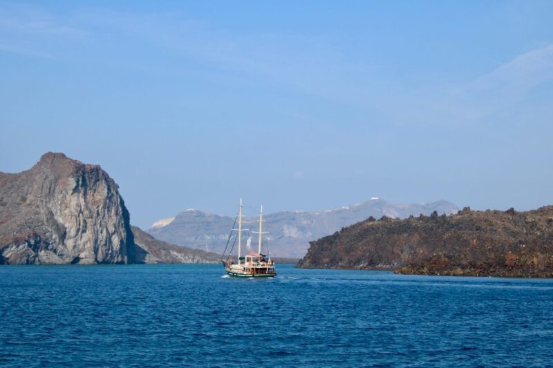 Private tour - Santorini sightseeing day tour - An In-Depth Look at the Santorini Private Sightseeing Tour