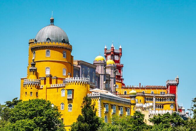 Private Tour Sintra, Palaces and Mountain Tuk Tuk(2 to 6 people) - Exploring the Moorish Castle & Pena Palace