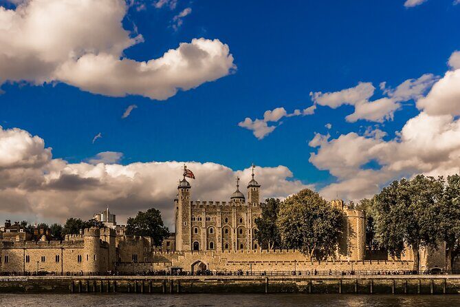 Private Tour: The Iconic Tower of London - An In-Depth Look at the Experience