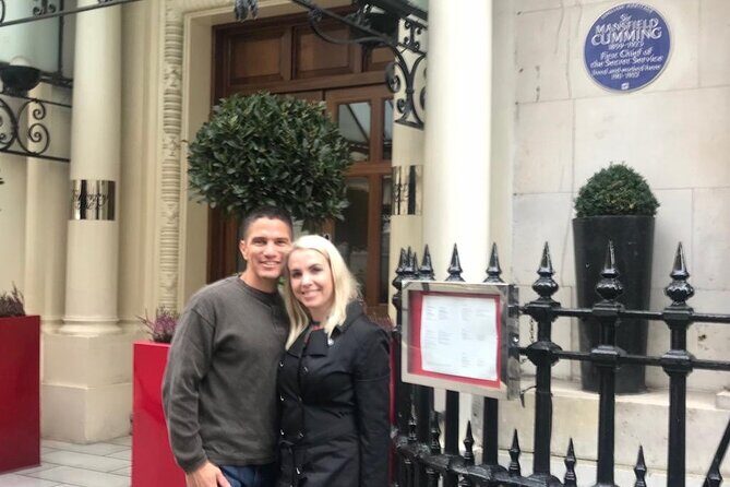 Private Tour: The London of Shakespeare, the Beatles, James Bond and Sherlock Holmes by Traditional Black Cab - FAQ