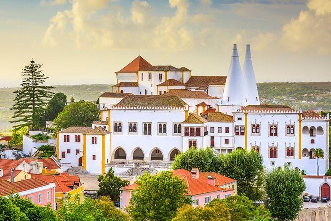 Private Tour: The Mystical, Magical, Medieval Town of Sintra with tickets and lunch - The Itinerary Breakdown