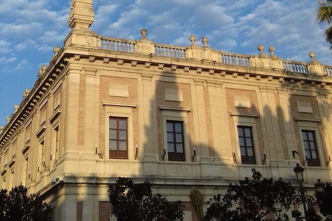 Private tour through the old Jewish neighbourhood. - The Experience in Detail: What You Can Expect