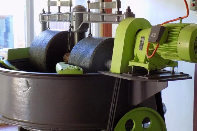 Private Tour to Aelan Chocolate Factory in Port Vila - What to Expect in Practice