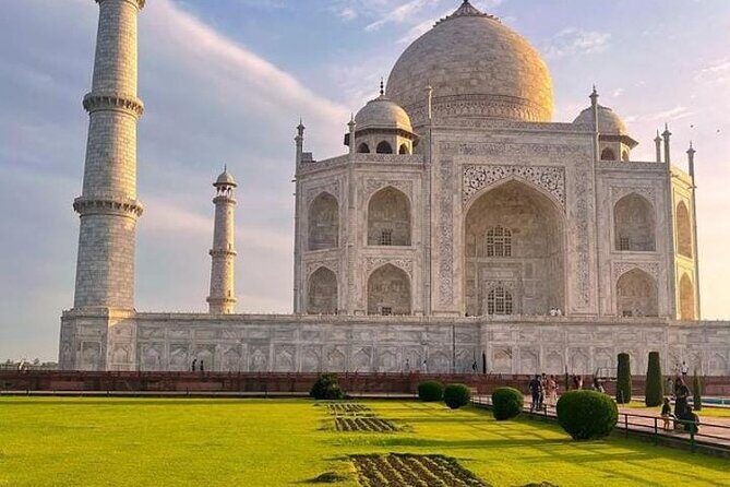 Private tour to Agra with Taj Mahal & Agra Fort by Car - Exploring the Itinerary in Detail