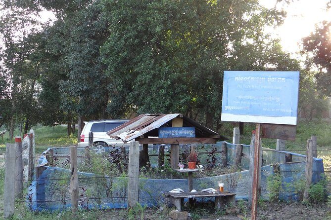 Private Tour to Anlong Veng (Khmer Rouge Stronghold) - Key Points