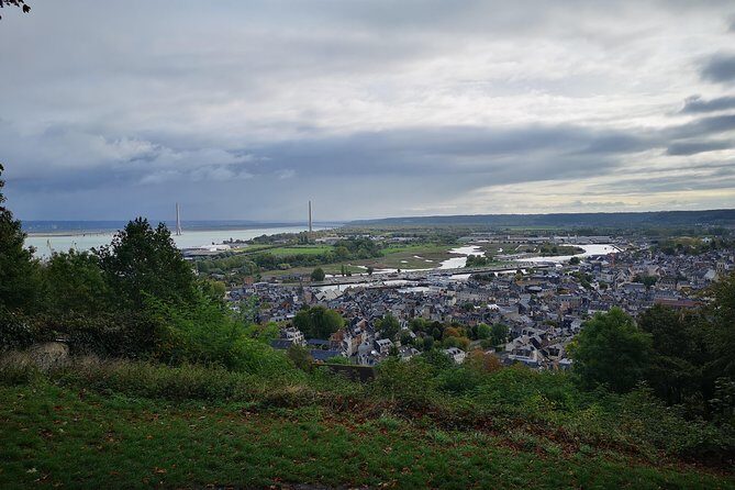 Private Tour to Bayeux, Honfleur and Pays d' Auge from Bayeux - FAQ