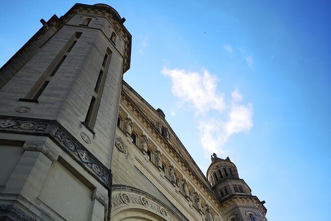 Private Tour to Bayeux, Honfleur and Pays d' Auge from Caen - A Complete Look at the Normandy Day Tour