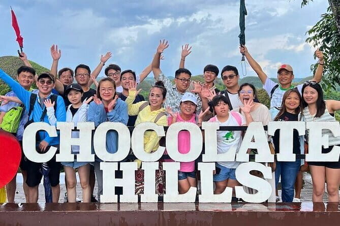 Private Tour to Chocolate Hills, Tarsiers, & River Lunch in Bohol - FAQ