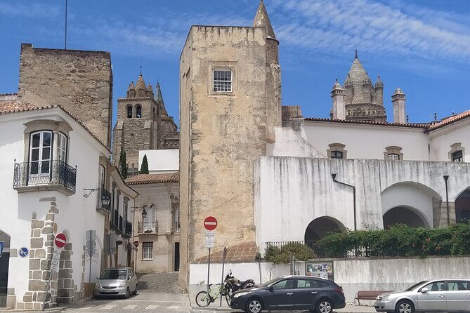 Private Tour to Évora with Wine tasting - Chapel of Bones: A Ghoulish Reflection on Life