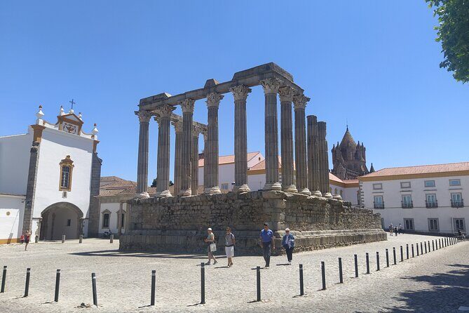 Private Tour to Évora with Wine tasting - Roman Temple: A Surviving Marvel