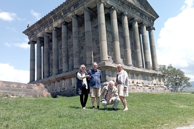 Private Tour to Garni Temple, Geghard Monastery, Echmiadzin Cathedral, Zvartnots - Starting Off: The Scenic Approach & Charents Arch
