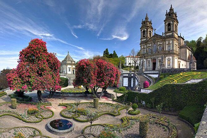 Private tour to Guimarães and Braga - Why Travelers Appreciate This Tour