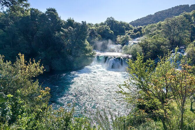 Private tour to Krka waterfalls- Lunch included - FAQs