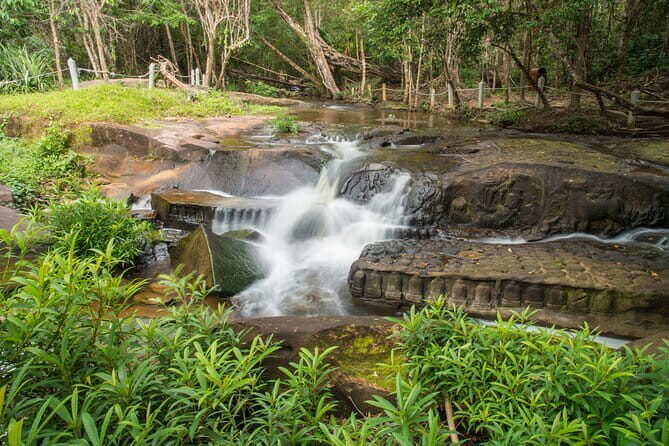 Private Tour to Kulen Waterfall and 1000 Lingas from Siem Reap - What’s Included — And What’s Not