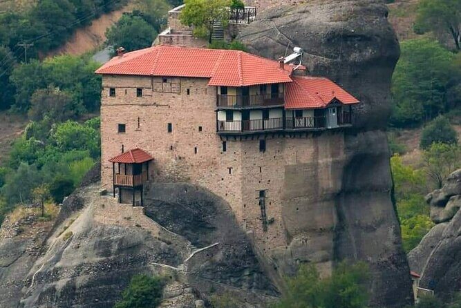 Private Tour to Meteora Rocks from Volos - The Value of a Private Tour