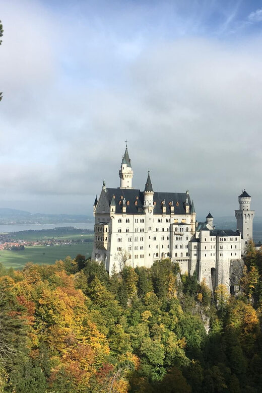 Private tour to Neuschwanstein castle from Munich - Ettal Monastery: Architectural Beauty and Cultural Charm