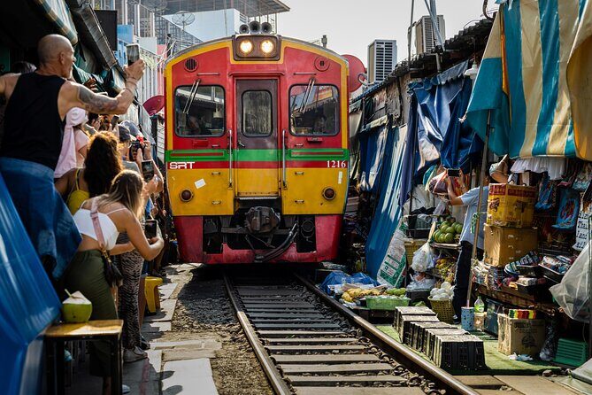 Private Tour to Railway Market and Damnoen Saduak Floating Market - An In-Depth Look at the Market Adventures