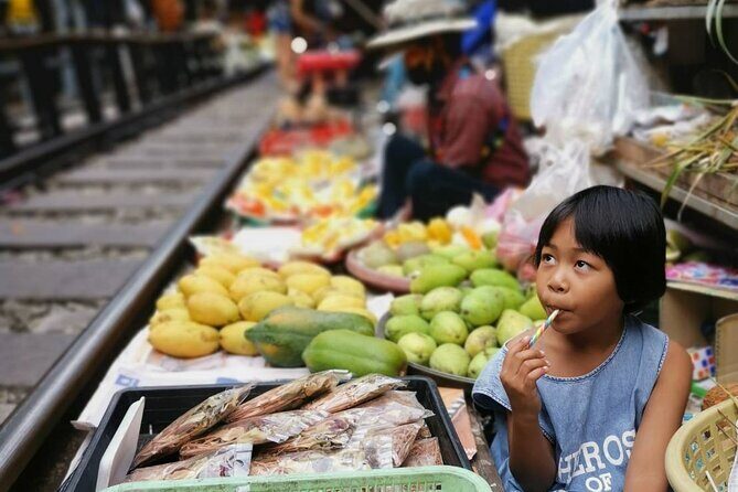 Private Tour to Railway Market and Damnoen Saduak Floating Market - Who Will Love This Tour?