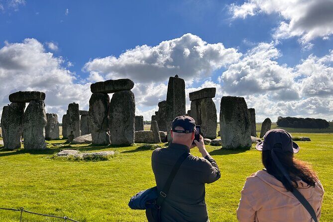 Private Tour to Stonehenge, Bath and The Cotswolds - Key Points