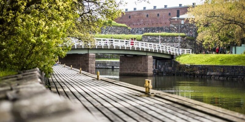 Private tour to Suomenlinna and Helsinki - Key Points