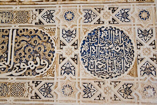 Private Tour to The Alhambra and Generalife from Motril port - Guides and Personal Touches