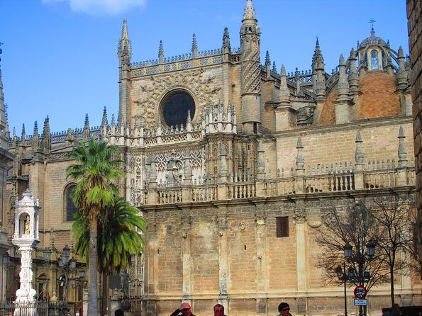 Private tour to the Cathedral of Seville. - The Full Experience: What to Expect