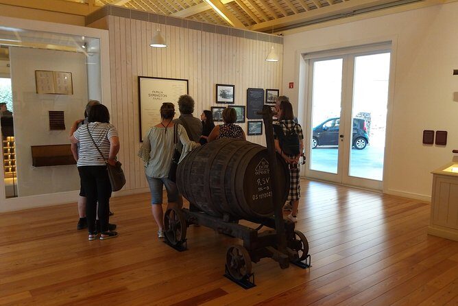 Private Tour to the rock art of Côa Park, Pinhão and Winery - Key Points