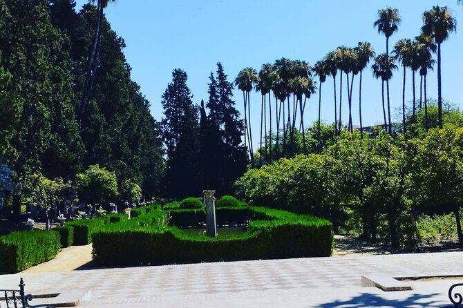 Private tour to the Royal Palace. - Practicalities and Tips for Travelers