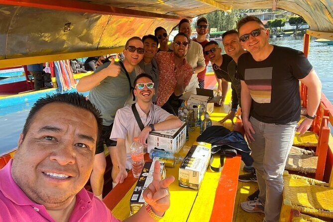 Private tour to the spooky Island of the Dolls in Xochimilco - Key Points